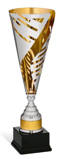 Coppa con tazza in metallo